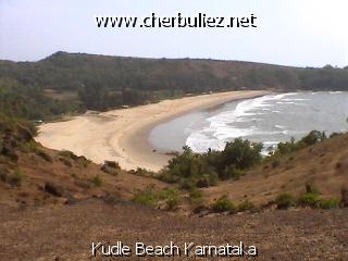 légende: Kudle Beach Karnataka
qualityCode=raw
sizeCode=half

Données de l'image originale:
Taille originale: 103080 bytes
Heure de prise de vue: 2002:02:11 11:25:22
Largeur: 640
Hauteur: 480
